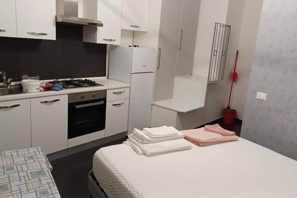 Studio Flat Verona 1 Balcone — Photos 3